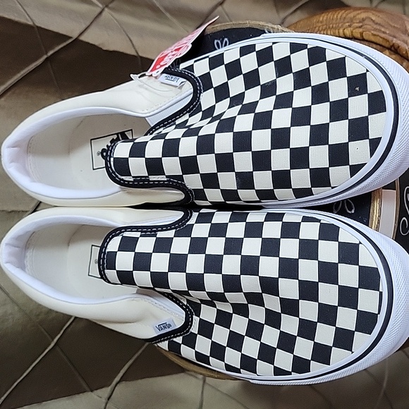NWT- Vans ‘Off the Wall’ Classic Checker Slip-on Sneaker - Picture 6 of 10